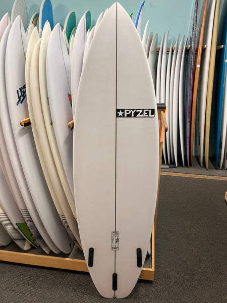 Pyzel Phantom 6’4